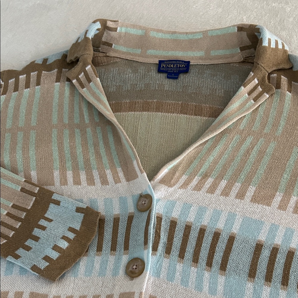 Pendleton Linen Blend Beige and Blue Patterned Cardigan. Size L - Picture 4 of 13